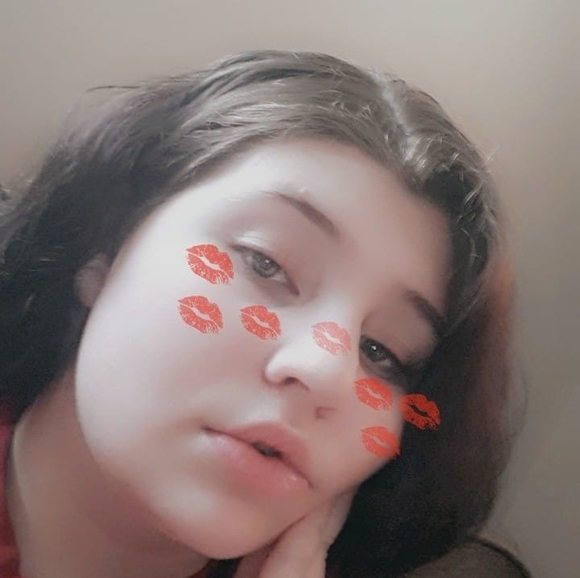 Meet your Posher, Kaylee - Picture 1 of 1